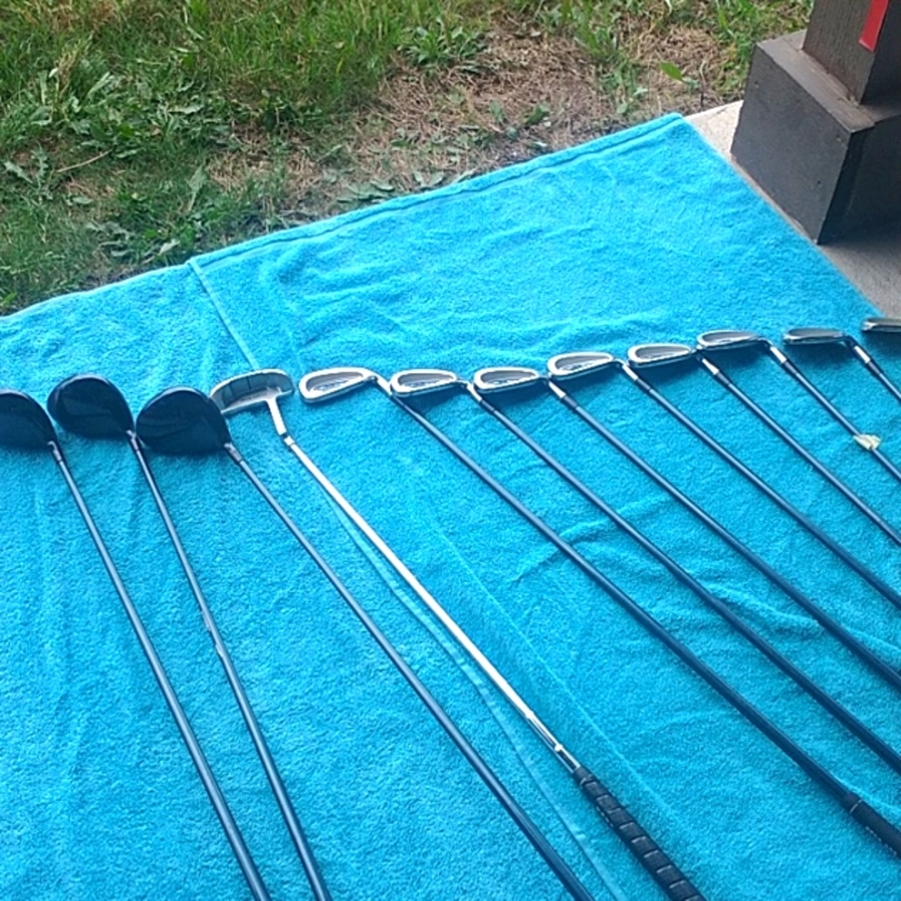 12 craft star golf clubs  set with Titleist golf bag